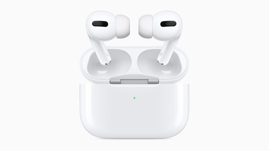 Les AirPods Pro avec leur boitier de recharge sans fil.